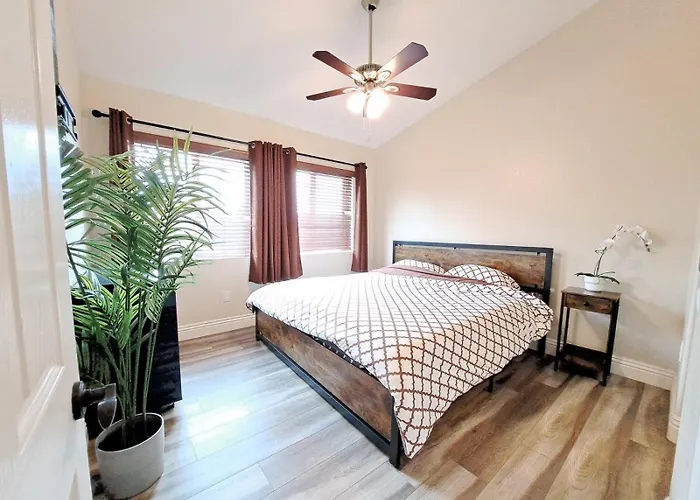 Venetian Vacation La Jolla 2 Bedrooms And 2 Bathrooms Condo Luxury Furnished Near Beach And Utc Mall