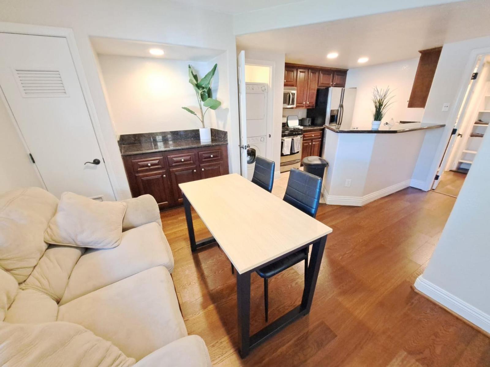 Venetian Vacation La Jolla 2 Bedrooms And 2 Bathrooms Luxury Furnished Near Beach And Utc Mall Apartamento San Diego